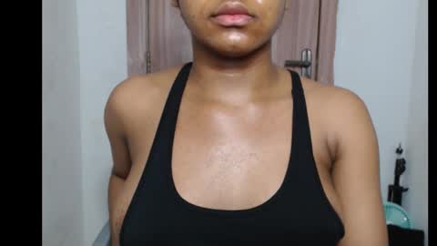 snowdrop5 online show from 12/05/25, 01:47