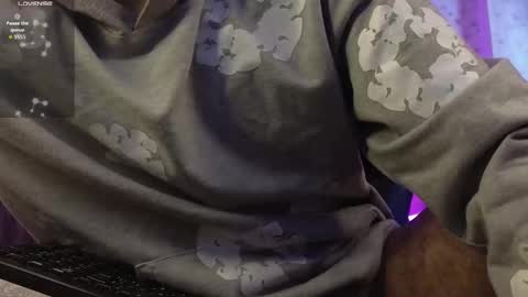 Snapshot of snowlann chatting on 09/13/25, 11:21 Snow online show from 09/13/25, 11:21