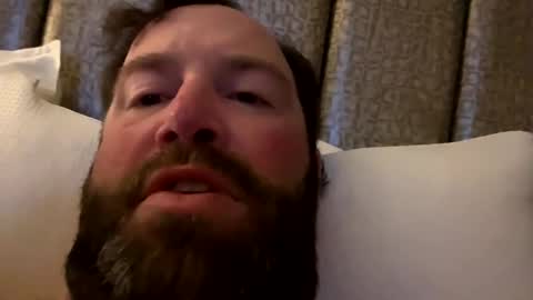 Snapshot of snowman1008 chatting on 10/17/25, 05:32 snowman1008 online show from 10/17/25, 05:32