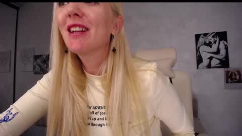 Monna online show from 02/22/25, 02:19