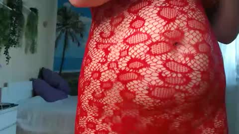 Snapshot of soaring_love chatting on 05/06/26, 04:52 Masha online show from 05/06/26, 04:52