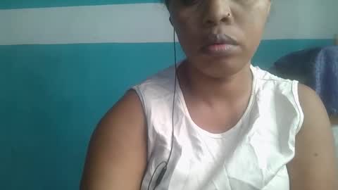 soayh89 online show from 06/10/26, 11:42