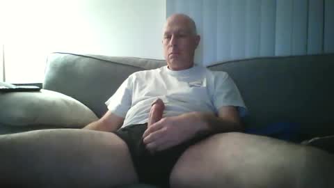 Snapshot of socalfunguy11 chatting on 01/22/25, 07:46 SoCalFunGuy online show from 01/22/25, 07:46