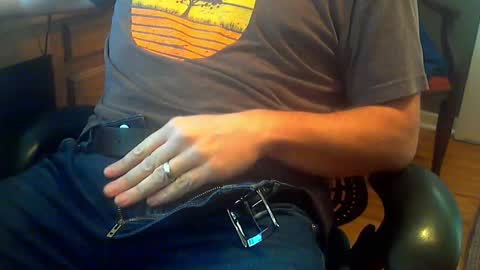 Snapshot of socksandasmile69 chatting on 10/17/25, 03:25 socksandasmile69 online show from 10/17/25, 03:25