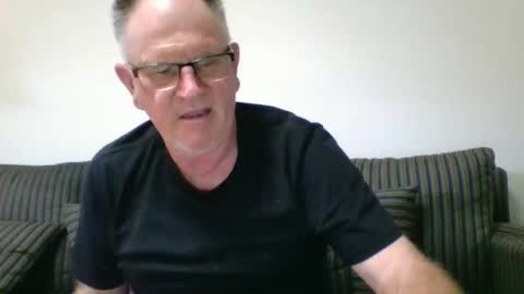 Snapshot of sofar06 chatting on 12/12/24, 02:48 sofar06 online show from 12/12/24, 02:48