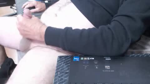 Snapshot of sofar06 chatting on 05/11/26, 11:38 sofar06 online show from 05/11/26, 11:38