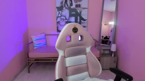 soffi_x online show from 05/22/26, 09:09