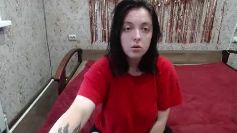 soffia_xo online show from 09/11/25, 07:52