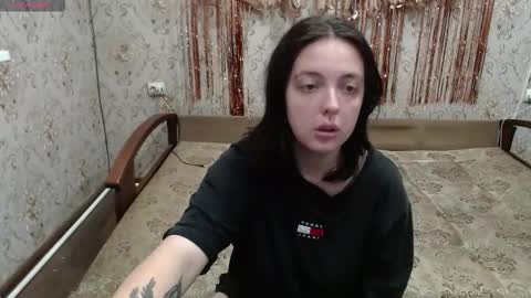 soffia_xo online show from 09/23/25, 09:56