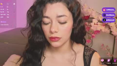 Snapshot of soffimoon_ chatting on 10/03/25, 02:41 IG Soffimoon I THANK YOU FOR LEAVING YOUR FOLLOW online show from 10/03/25, 02:41