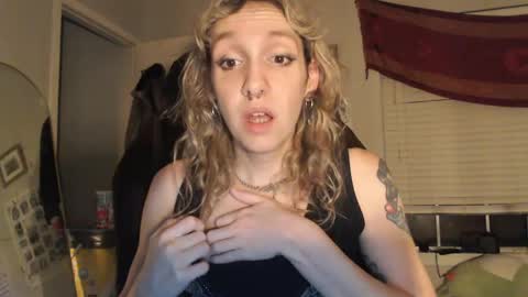 Lilytea online show from 05/20/26, 07:14