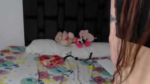 sofhireyes online show from 10/11/25, 01:38