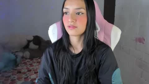 sofia online show from 10/11/25, 05:22