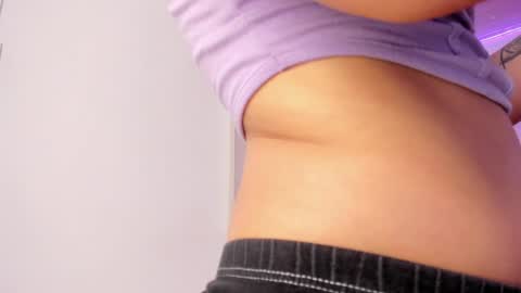 Snapshot of sofi_bakerrr chatting on 12/17/24, 05:47 Sofia online show from 12/17/24, 05:47