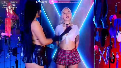 Snapshot of sofi_bdsm_queen chatting on 02/19/26, 09:22 Charlotte and cloe online show from 02/19/26, 09:22