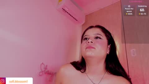 Sofi Blossom  online show from 01/04/25, 11:38