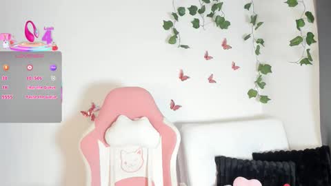 Snapshot of sofi_evans22 chatting on 11/24/25, 11:04 sofi online show from 11/24/25, 11:04