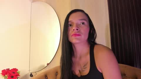 Snapshot of sofi_lassa_ chatting on 02/25/26, 12:20 SOFIA online show from 02/25/26, 12:20