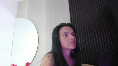 Snapshot of sofi_lassa_ chatting on 04/09/26, 09:47 SOFIA online show from 04/09/26, 09:47
