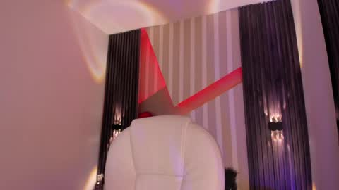 Snapshot of sofi_lassa_ chatting on 05/07/26, 01:44 SOFIA online show from 05/07/26, 01:44