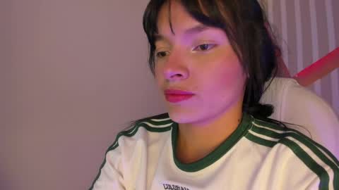 Snapshot of sofi_lassa_ chatting on 05/25/26, 02:06 SOFIA online show from 05/25/26, 02:06