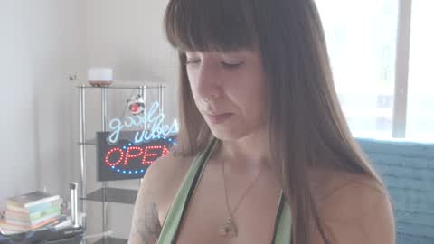 Sofi Mora online show from 12/15/24, 02:59