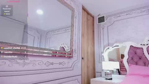       online show from 10/30/25, 01:01