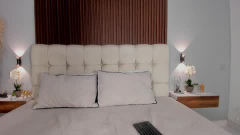 Snapshot of sofi_potter_ chatting on 05/13/26, 10:38 Sofia online show from 05/13/26, 10:38