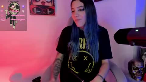 Snapshot of sofi_pretty_uwu_ chatting on 04/28/26, 02:27 SOFIA online show from 04/28/26, 02:27