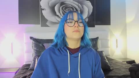 Snapshot of sofi_sp chatting on 11/11/25, 11:32 sofi_sp online show from 11/11/25, 11:32