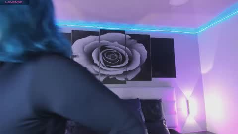 Snapshot of sofi_sp chatting on 11/22/25, 11:42 sofi_sp online show from 11/22/25, 11:42