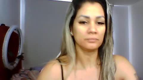 Snapshot of sofi_vip19 chatting on 08/02/26, 04:16 sofi_vip19 online show from 08/02/26, 04:16