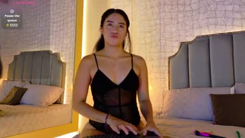 sofi_williams2 online show from 07/27/26, 09:11
