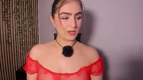 Snapshot of sofia44 chatting on 08/03/26, 04:00 Skarlett online show from 08/03/26, 04:00