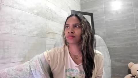 sofia86379 online show from 12/06/24, 04:17