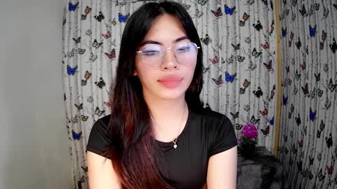 Snapshot of sofia_ava24 chatting on 12/31/24, 01:36 Chady online show from 12/31/24, 01:36