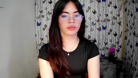 Snapshot of sofia_ava24 chatting on 12/31/24, 05:11 Chady online show from 12/31/24, 05:11