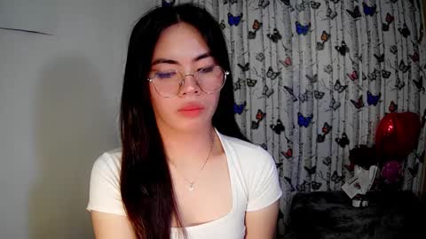 Snapshot of sofia_ava24 chatting on 01/13/25, 07:43 Chady online show from 01/13/25, 07:43