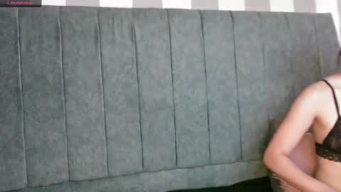 Snapshot of sofia_claark chatting on 01/12/25, 03:57 Sofi online show from 01/12/25, 03:57