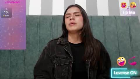 Snapshot of sofia_claark chatting on 02/23/25, 12:48 Sofi online show from 02/23/25, 12:48