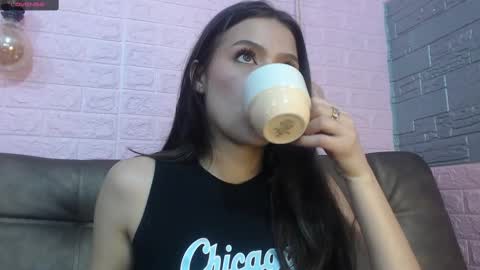 Snapshot of sofia_claark chatting on 02/27/25, 03:48 Sofi online show from 02/27/25, 03:48