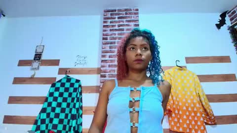 sofia online show from 11/10/25, 02:32