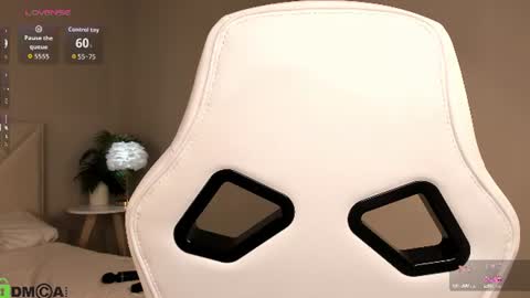 Sofia Gaze online show from 06/15/26, 02:36