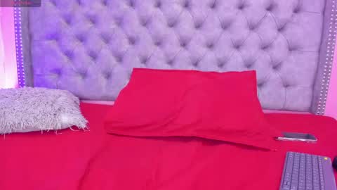 Snapshot of sofia_girl_ chatting on 04/18/26, 07:56 SOFIA online show from 04/18/26, 07:56
