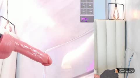Snapshot of sofia_goez_ chatting on 10/02/25, 10:44 Sofia  online show from 10/02/25, 10:44