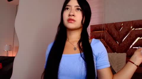 sofia gomes online show from 07/28/26, 12:01