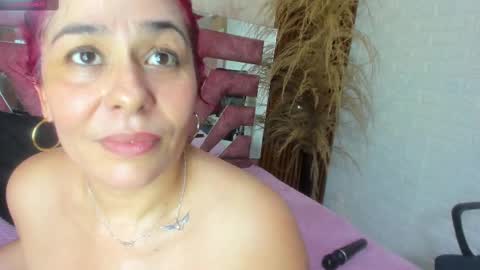 sofia gutierrez   online show from 03/08/25, 08:44