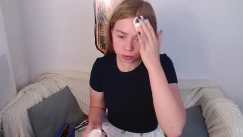 Sofia here online show from 06/12/26, 12:09