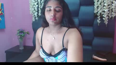 Snapshot of sofia_hernandeez_ chatting on 02/05/25, 05:41 Sofi online show from 02/05/25, 05:41