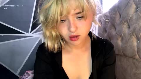 Sofia Jimenez online show from 10/26/25, 08:26